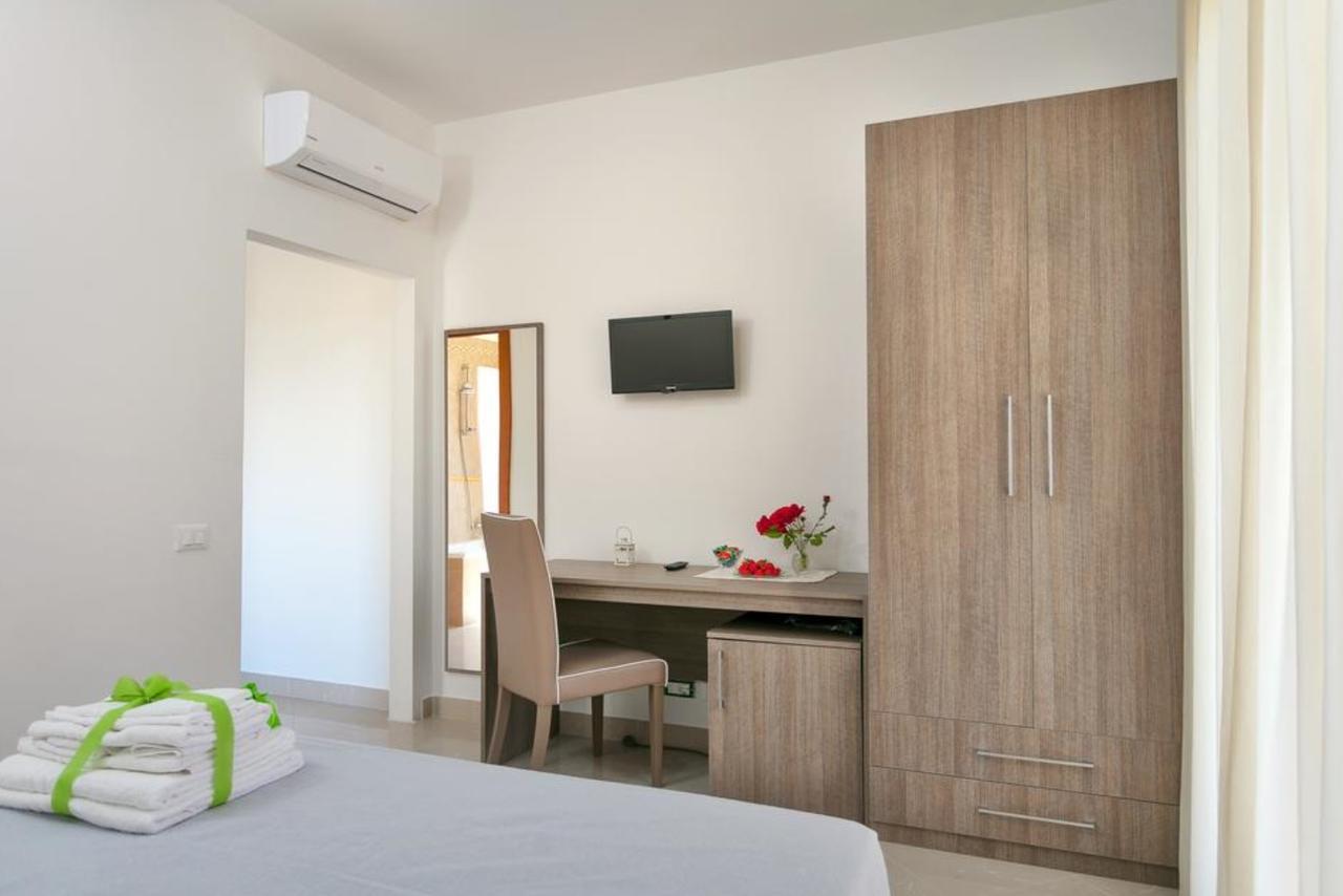 Coppola Bed And Breakfast Diso Bagian luar foto